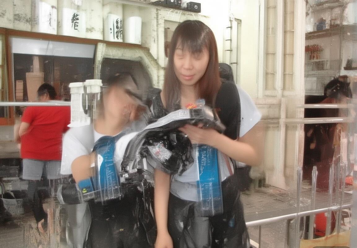 湖人队揭幕战：新秀英格拉姆初露锋芒，火箭三分强势对决(图3)